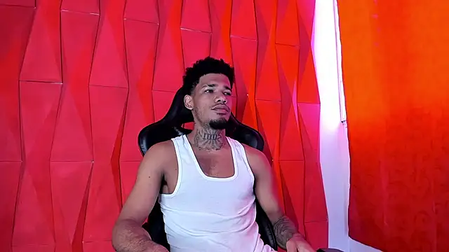 Nehemiaa boy online show from 05/19/26, 02:12