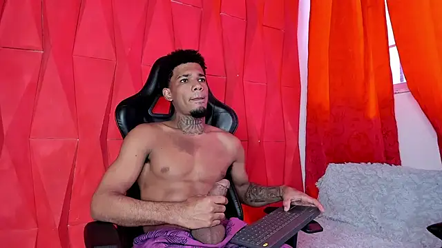 Nehemiaa boy online show from 05/27/26, 01:41