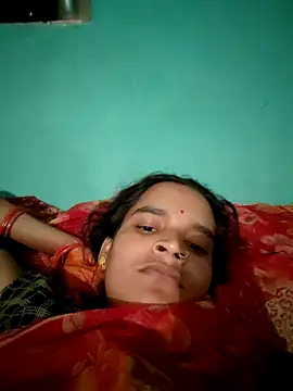 Snapshot of BIG_CHAHAT chatting on 02/25/26, 04:05 BIG CHAHAT online show from 02/25/26, 04:05