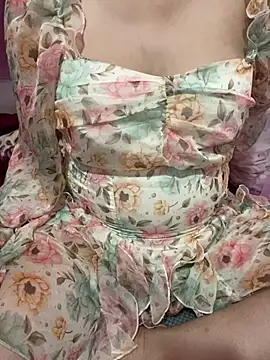 hamoi11 online show from 02/25/26, 12:42