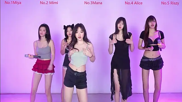 Velvet-girl online show from 02/13/26, 10:22