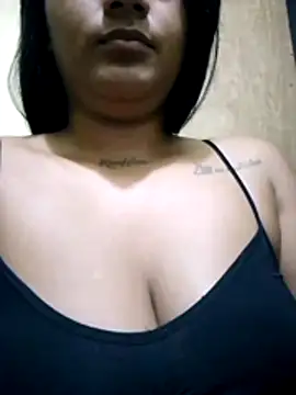 Zoe Renata online show from 05/03/26, 09:59