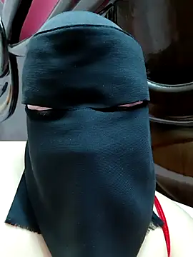 Warda Egy online show from 03/15/26, 10:32