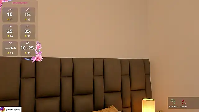 Amelie Belle  online show from 03/11/26, 11:49