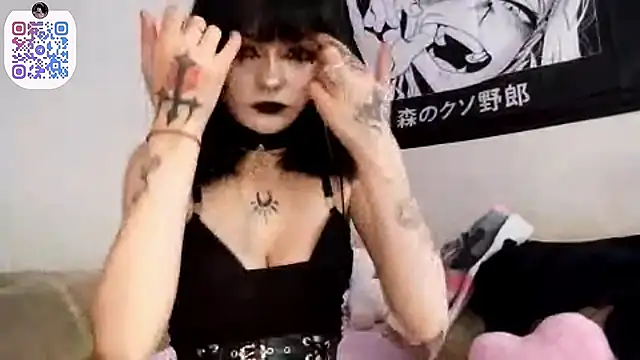 Snapshot of SmilingPatent chatting on 02/27/26, 02:06 SmilingPatent online show from 02/27/26, 02:06