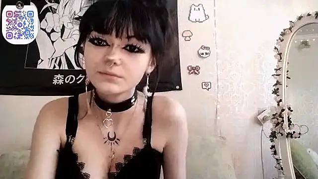 Snapshot of SmilingPatent chatting on 03/01/26, 02:19 SmilingPatent online show from 03/01/26, 02:19