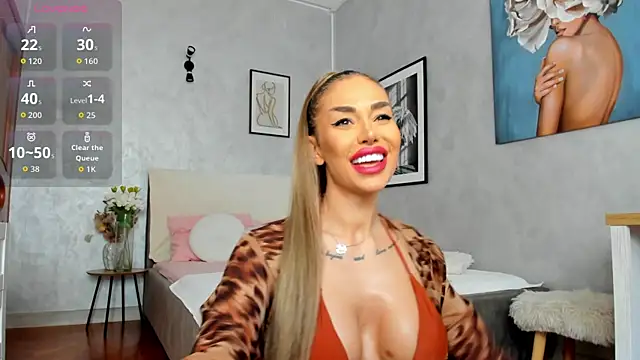 ElinaMoon  online show from 05/28/26, 06:43