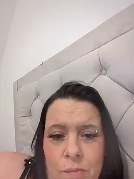 Snapshot of louisa36 chatting on 02/07/26, 10:57 louisa36 online show from 02/07/26, 10:57