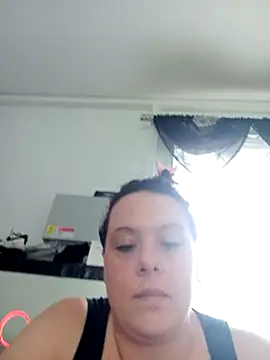 Snapshot of louisa36 chatting on 03/01/26, 10:50 louisa36 online show from 03/01/26, 10:50