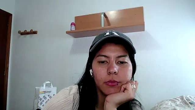 ZeforAitanna online show from 04/13/26, 11:05