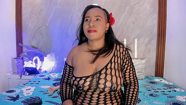 Snapshot of HilarySolis chatting on 02/10/26, 01:15 HilarySolis online show from 02/10/26, 01:15