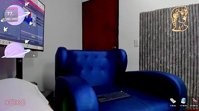 Snapshot of Isabella-001 chatting on 02/17/26, 12:12 Isabella-001 online show from 02/17/26, 12:12