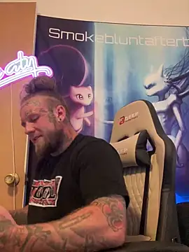 Smokebluntafterblunt online show from 06/16/26, 02:47