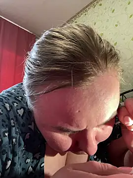 Mommy-girl-Lola online show from 04/08/26, 07:52