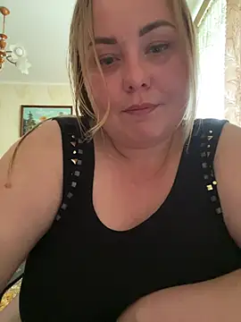 Mommy-girl-Lola online show from 05/15/26, 10:11