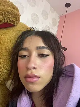 alahia pink online show from 02/14/26, 05:15