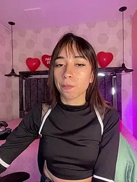 alahia pink online show from 02/24/26, 04:21