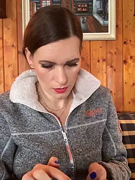 Snapshot of Midnight_Munch chatting on 02/23/26, 08:33 Midnight Munch online show from 02/23/26, 08:33