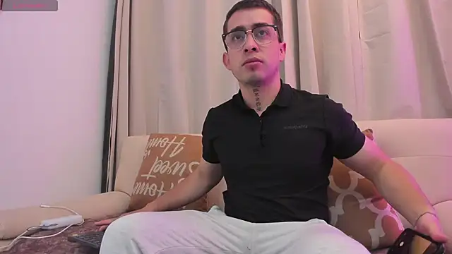 Tommas Jhonson online show from 02/18/26, 03:35