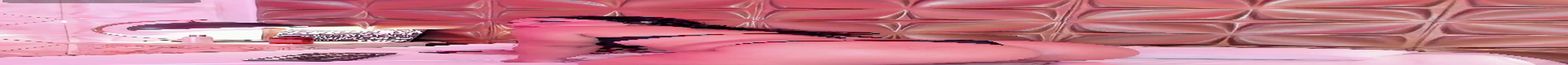 Snapshot of LunaJohns chatting on 02/17/26, 12:01 LunaJohns online show from 02/17/26, 12:01