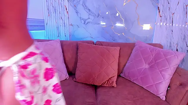 Thiana Rogers online show from 04/02/26, 08:17