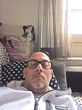 pareja47 online show from 04/07/26, 08:59