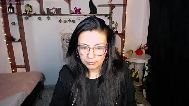 QueenRose94 online show from 02/23/26, 12:35