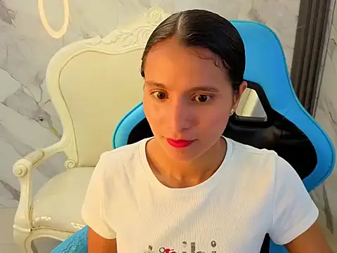 Snapshot of Cataleya23_a chatting on 03/26/26, 07:41 Cataleya23 a online show from 03/26/26, 07:41