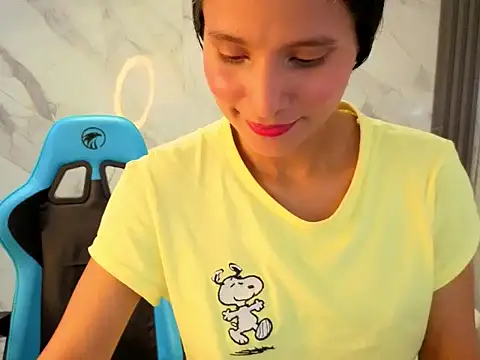 Snapshot of Cataleya23_a chatting on 04/06/26, 07:37 Cataleya23 a online show from 04/06/26, 07:37