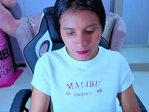 Snapshot of Cataleya23_a chatting on 04/11/26, 09:30 Cataleya23 a online show from 04/11/26, 09:30