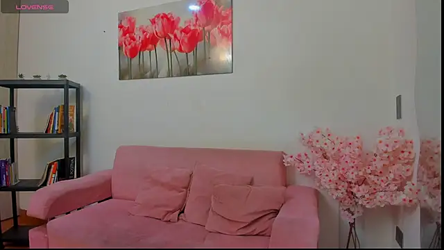 Snapshot of Kitty_f00x chatting on 07/02/26, 07:20 Kitty f00x online show from 07/02/26, 07:20