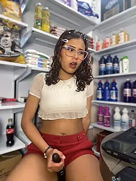 Rylia online show from 03/04/26, 02:12