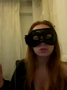 Snapshot of seluna_baby chatting on 02/13/26, 05:09 seluna baby online show from 02/13/26, 05:09