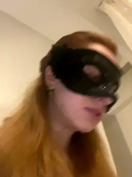 Snapshot of seluna_baby chatting on 02/22/26, 08:07 seluna baby online show from 02/22/26, 08:07