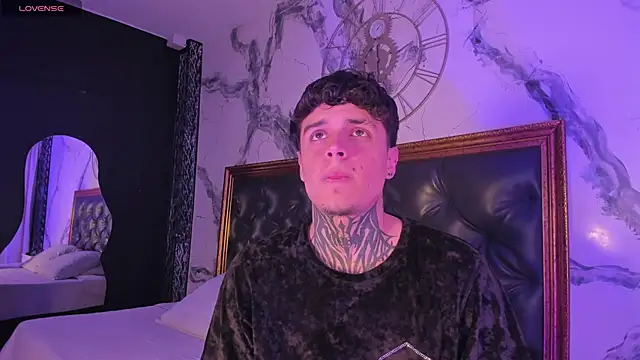 Declan-Foxx online show from 04/16/26, 06:03