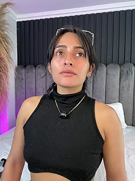 Nanda vixen  online show from 03/24/26, 11:21