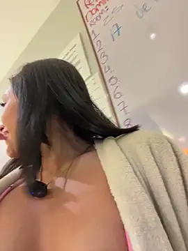 Nanda vixen  online show from 05/15/26, 10:50