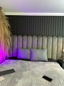 Nanda vixen  online show from 05/18/26, 11:21