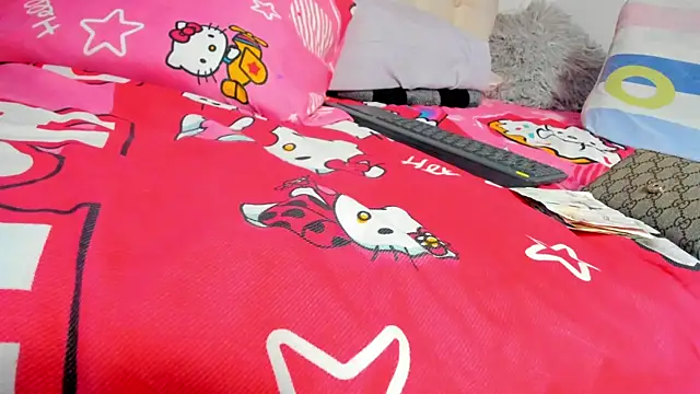 MiaEvans0 online show from 07/01/26, 06:40