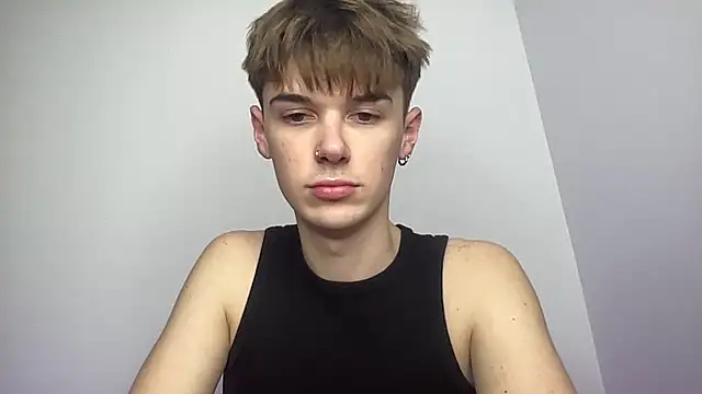 Snapshot of YourMilkyGuy chatting on 02/16/26, 04:14 YourMilkyGuy online show from 02/16/26, 04:14