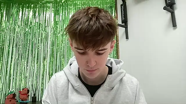 Snapshot of YourMilkyGuy chatting on 02/19/26, 01:29 YourMilkyGuy online show from 02/19/26, 01:29