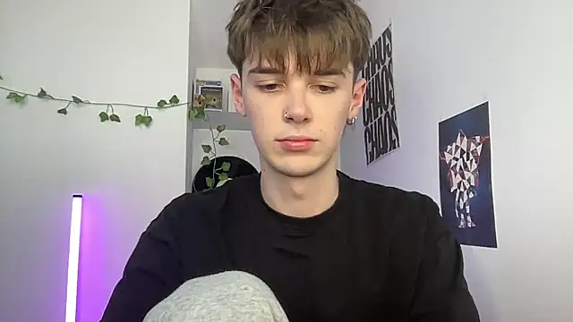 YourMilkyGuy online show from 04/13/26, 04:01