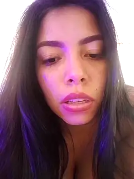 Snapshot of Ariana_Castillo__ chatting on 02/28/26, 03:13 Ariana Castillo online show from 02/28/26, 03:13