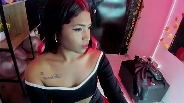 ChloeLombardi  online show from 03/12/26, 04:24