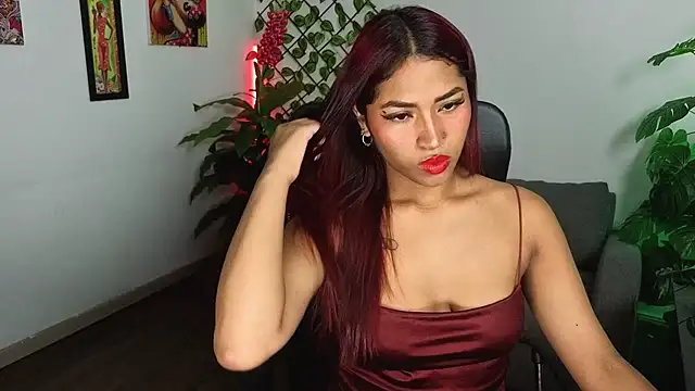 Snapshot of ChloeLombardi_ chatting on 07/11/26, 03:04 ChloeLombardi online show from 07/11/26, 03:04