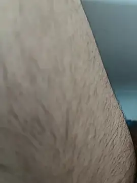 pereeefrr70 online show from 04/26/26, 05:21