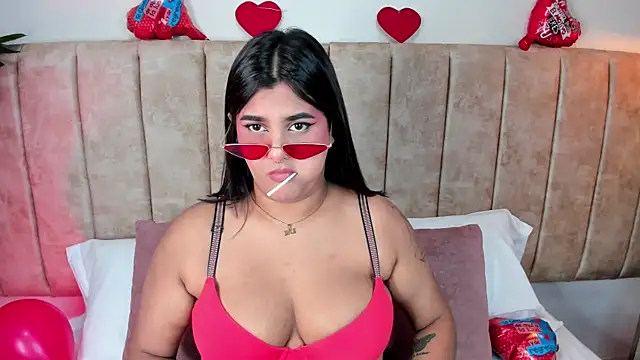 Snapshot of Roxy_Sin chatting on 02/14/26, 08:05 Roxy Sin online show from 02/14/26, 08:05