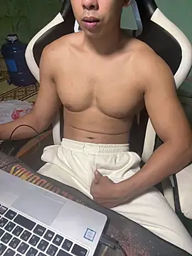 Snapshot of Graymenn chatting on 02/24/26, 10:08 Graymenn online show from 02/24/26, 10:08