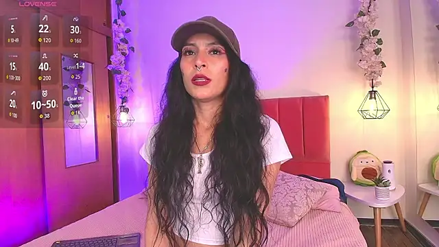 Snapshot of Raia_gh chatting on 03/03/26, 02:39 Raia gh online show from 03/03/26, 02:39