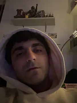 Snapshot of elia2711 chatting on 02/07/26, 04:16 elia2711 online show from 02/07/26, 04:16